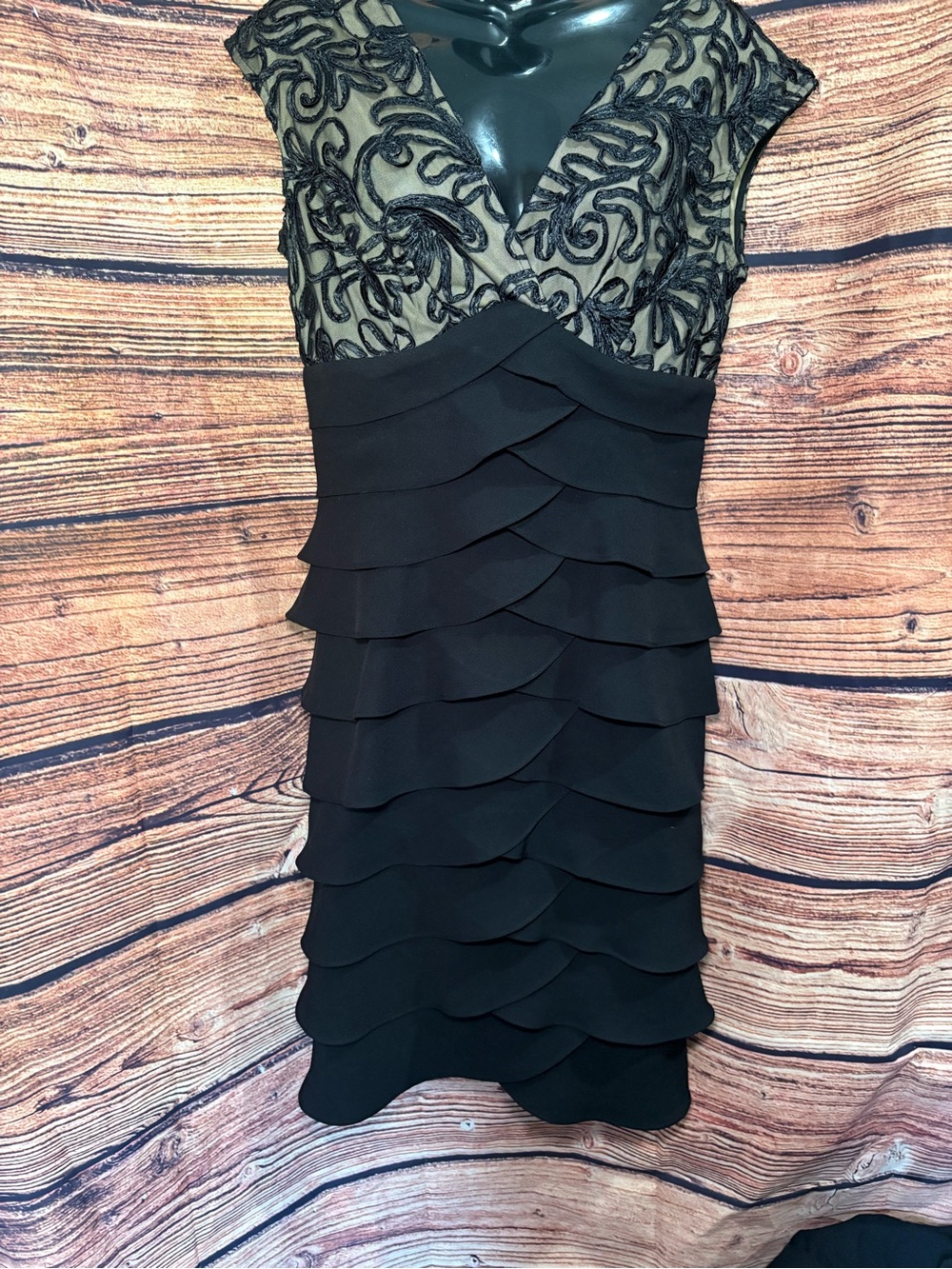 Jessica Howard Black Lace Appliqué & Tiered Ruffle Mini Dress